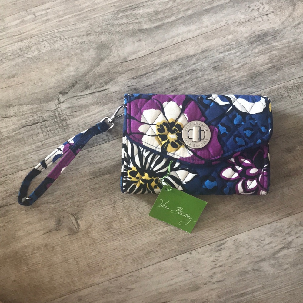 Your Turn Smartphone Wristlet